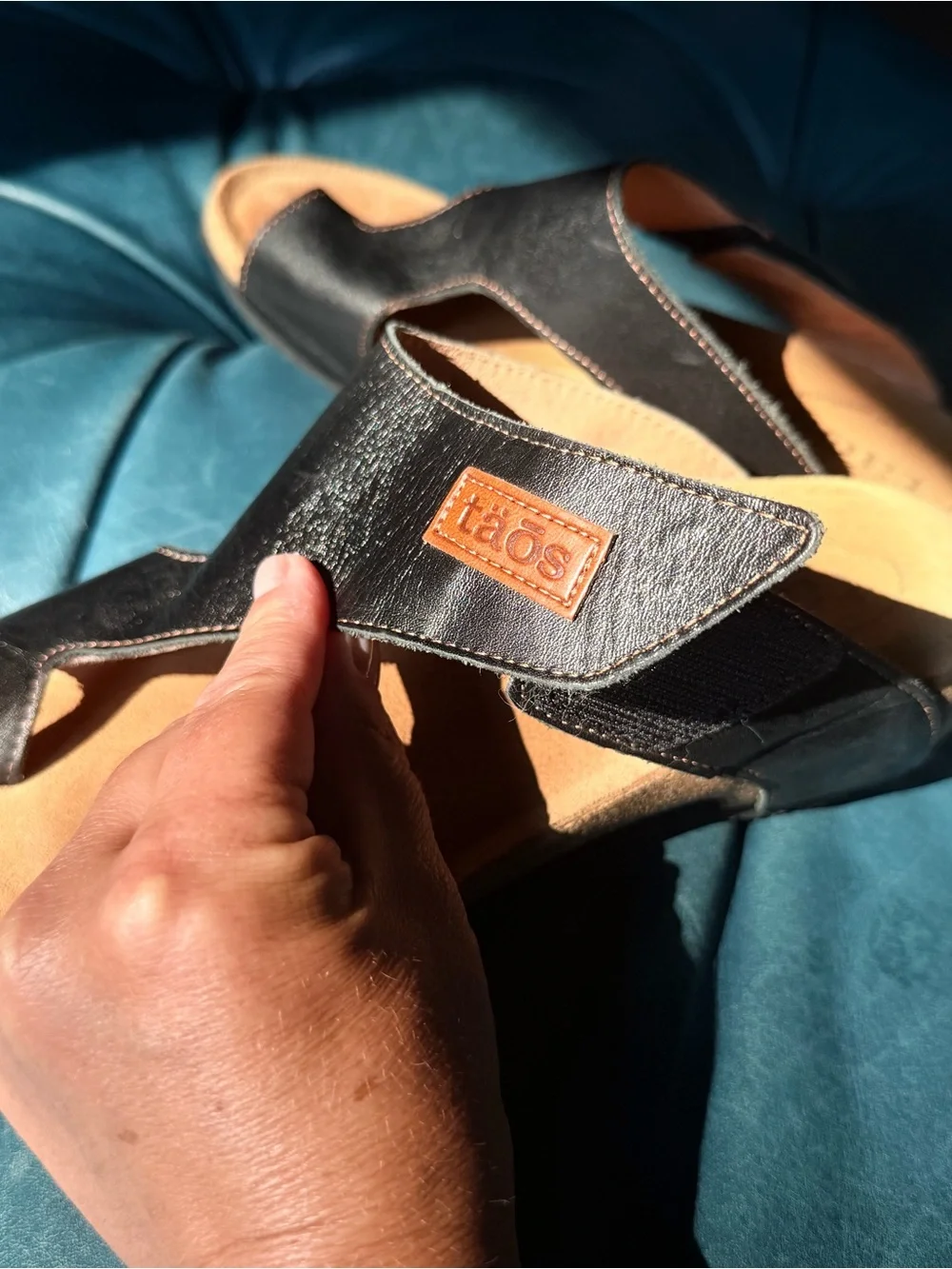 Taos Loop Black Leather Sandals with Tan Suede Footbed 39, 8-8.5
